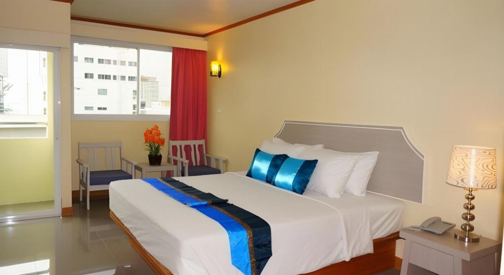 J Two S Pratunam Hotel Main image